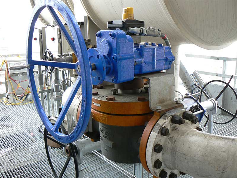 HF plug valve FluoroSeal chemical facility